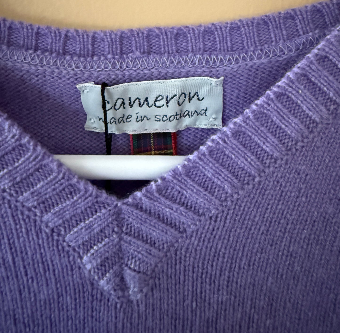 100% Scottish Cashmere Vest Unisex Lilac Size 40 New