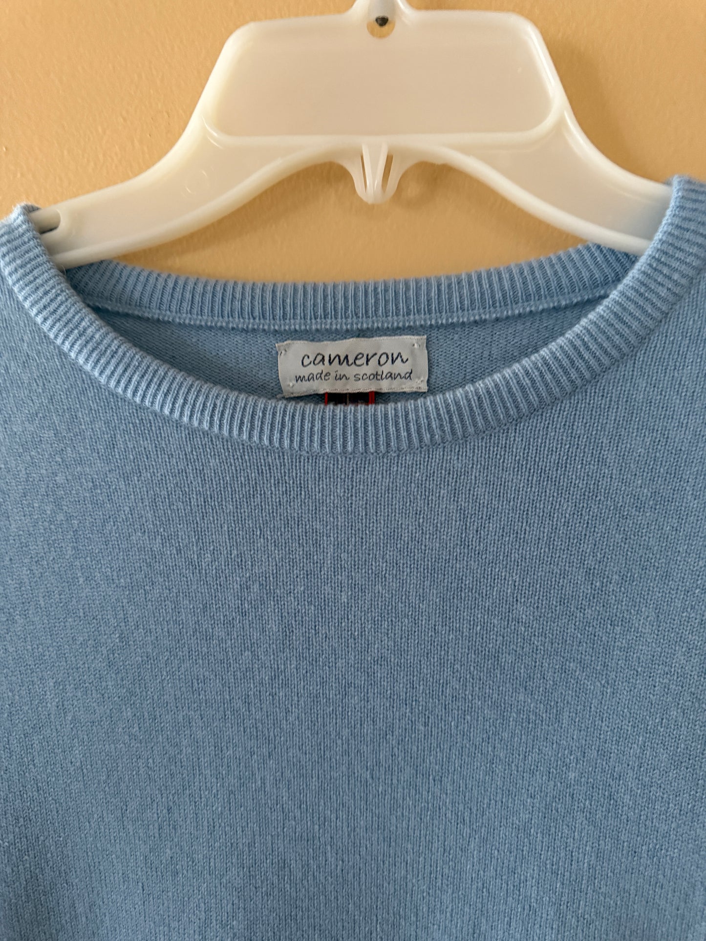 100% Scottish Cashmere Crew Neck Sweater Size 40 Sky Blue Long Sleeve